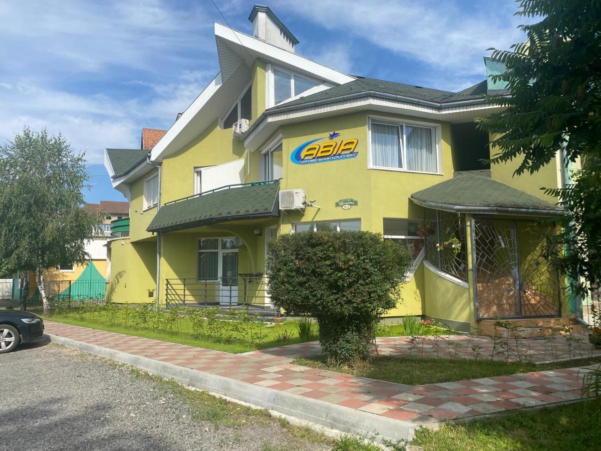 Авіа Apartamento Uzhhorod Exterior foto