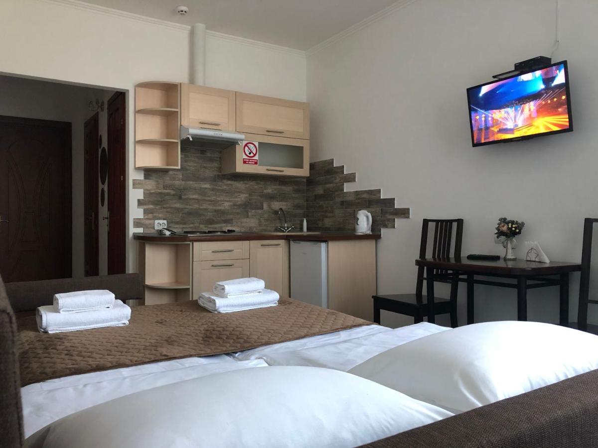 Авіа Apartamento Uzhhorod Exterior foto