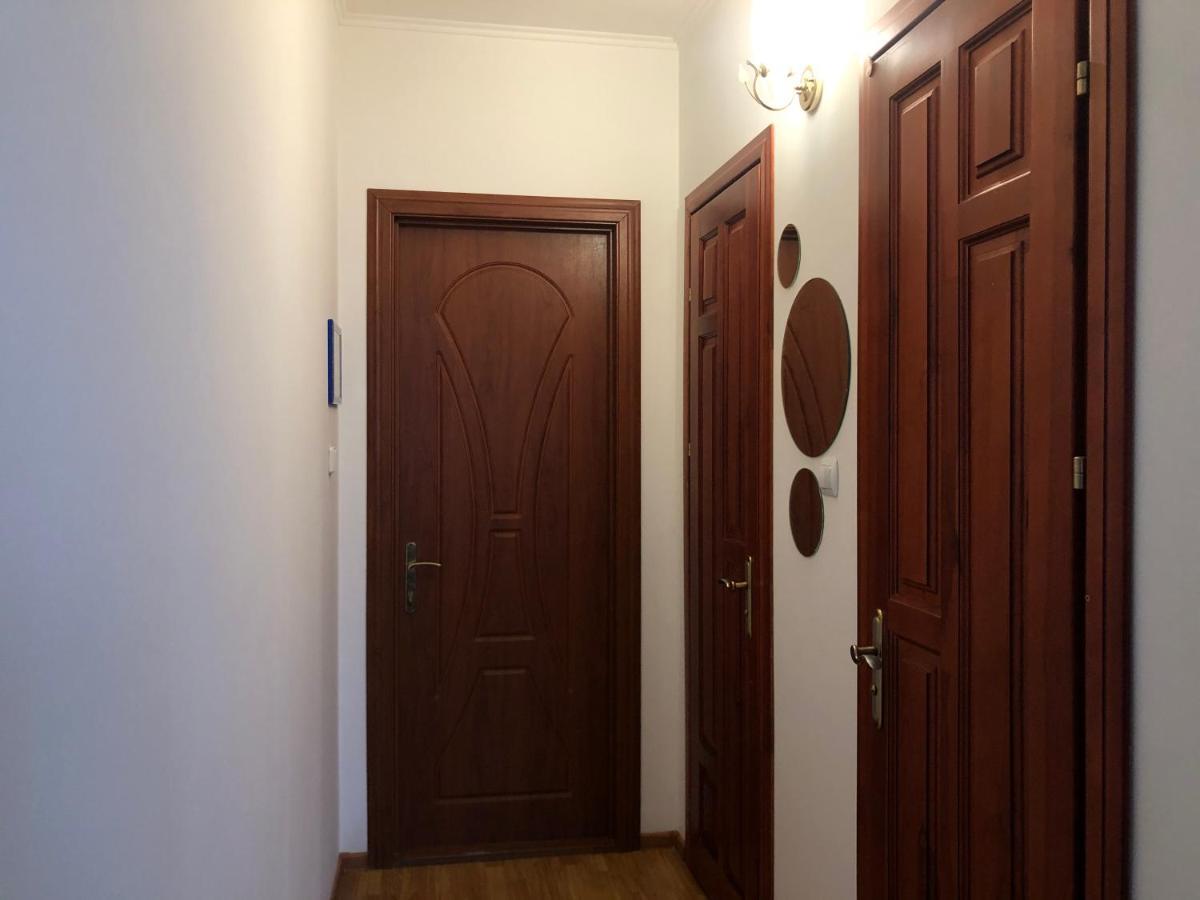 Авіа Apartamento Uzhhorod Exterior foto