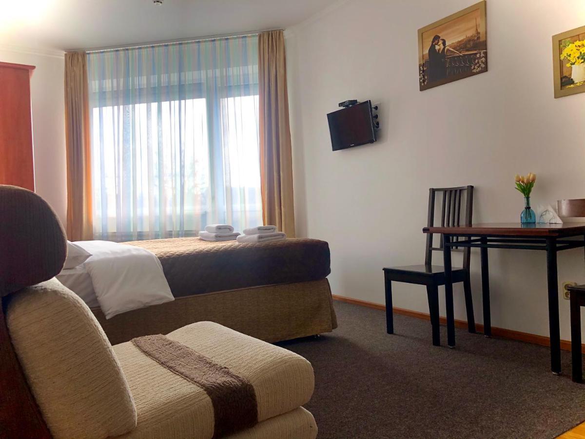 Авіа Apartamento Uzhhorod Exterior foto