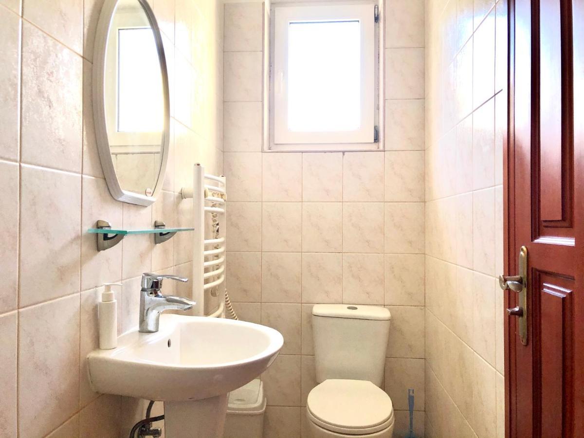 Авіа Apartamento Uzhhorod Exterior foto